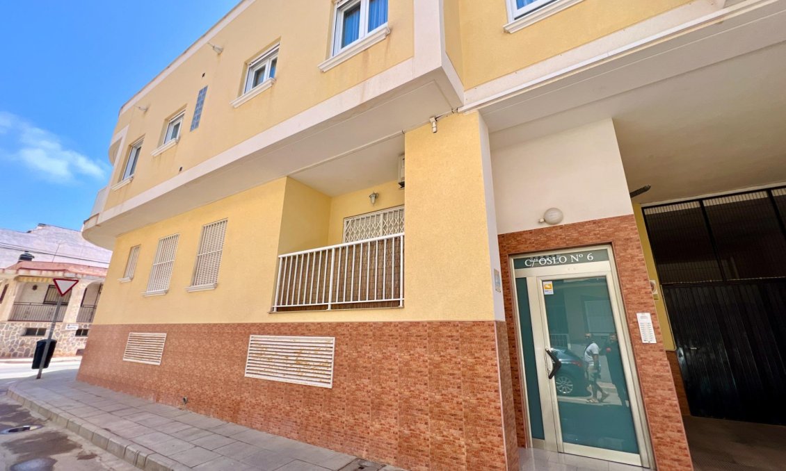 Segunda mano - Ático -
Torrevieja - Playa de los Locos