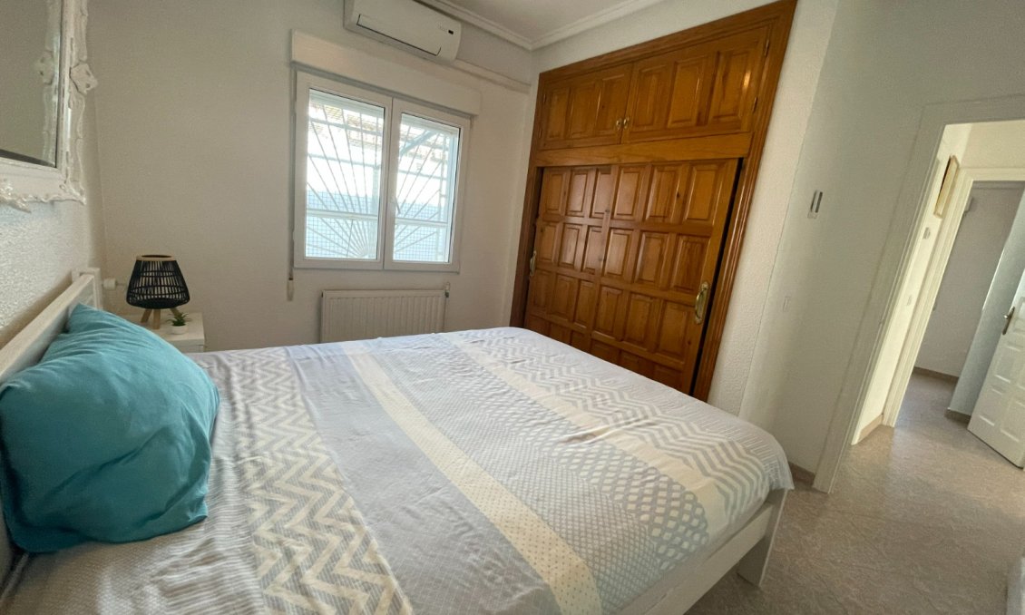 Segunda mano - Villa -
Ciudad Quesada - Costa Blanca