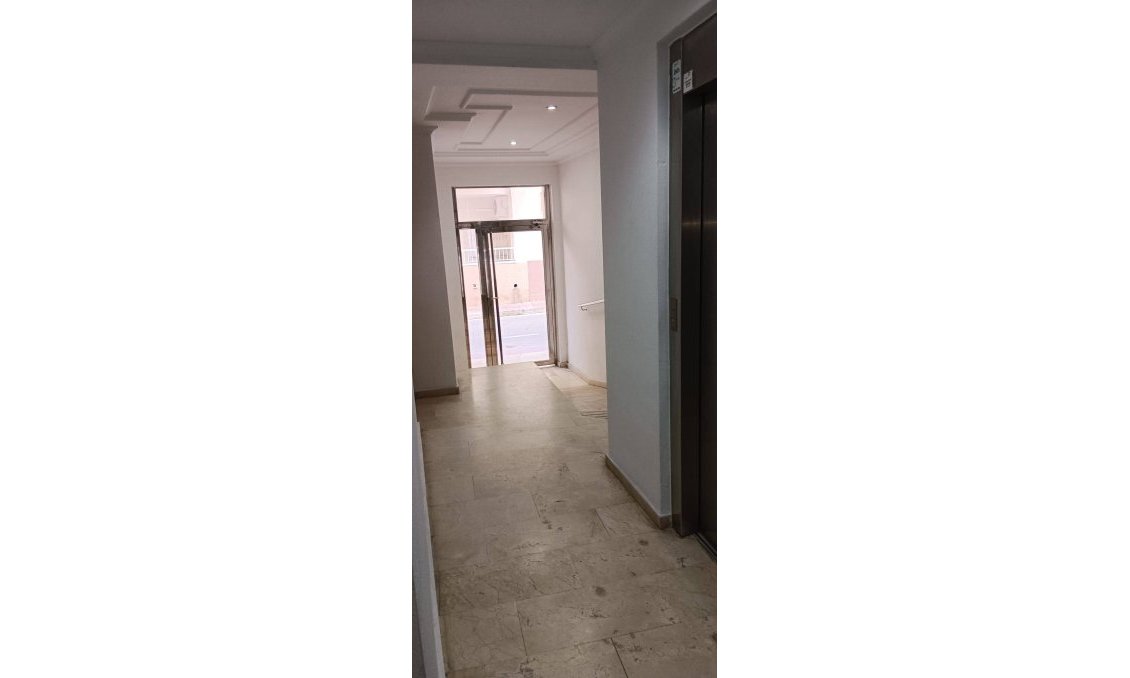 Segunda mano - Apartamento -
Torrevieja - La Mata Pueblo