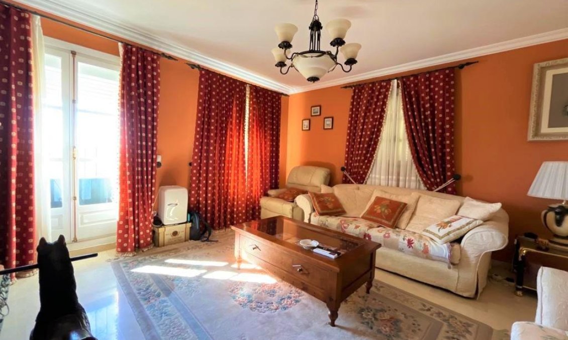 Segunda mano - Villa -
Finestrat - Bahia Golf