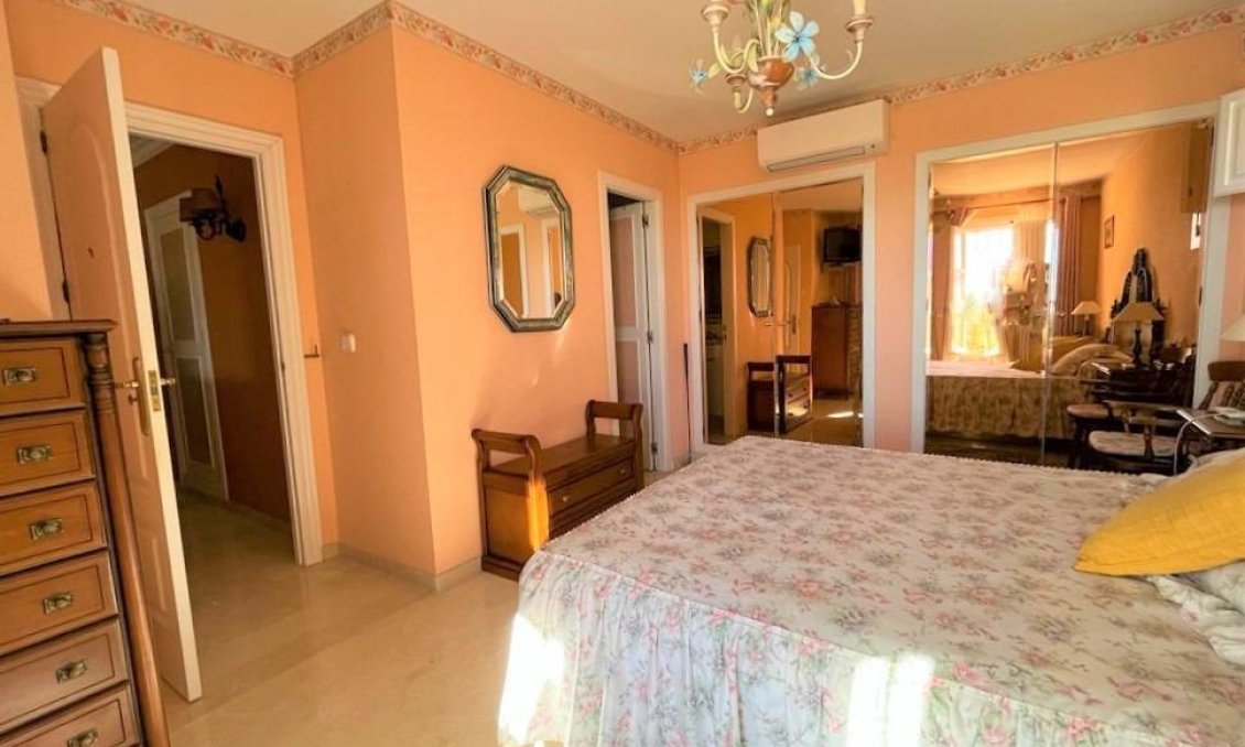 Segunda mano - Villa -
Finestrat - Bahia Golf