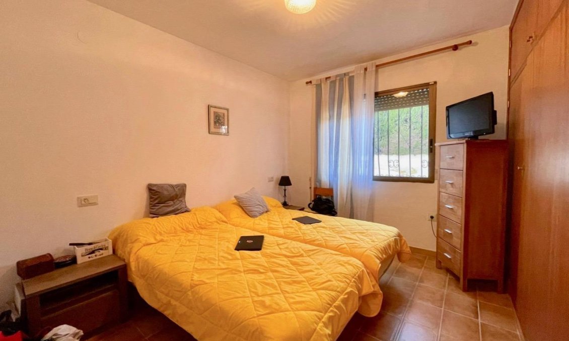Revente - Villa -
Benidorm - Urbanizaciones