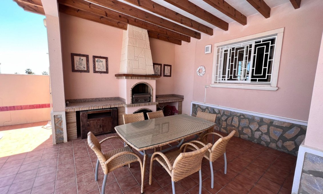 Segunda mano - Villa -
Ciudad Quesada - Costa Blanca