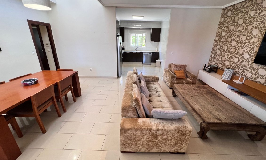 Segunda mano - Villa -
Ciudad Quesada - Costa Blanca