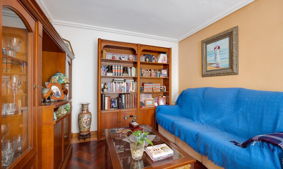 Segunda mano - Villa -
Torrevieja - Aguas Nuevas