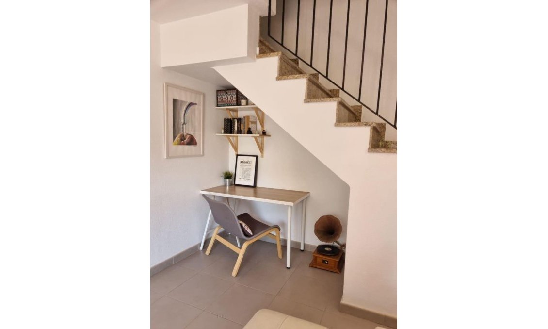 Segunda mano - Town House -
Torrevieja - Aguas Nuevas