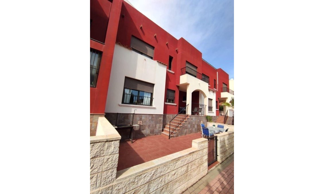 Segunda mano - Town House -
Torrevieja - Aguas Nuevas