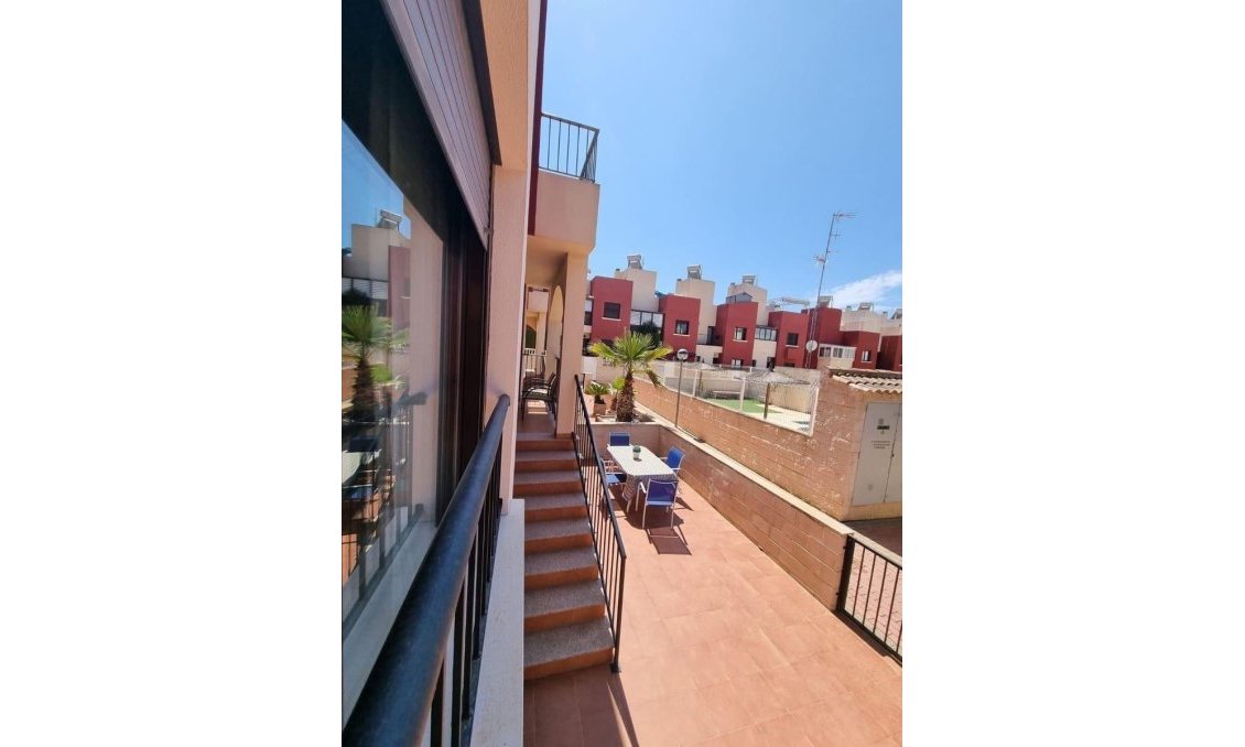 Segunda mano - Town House -
Torrevieja - Aguas Nuevas