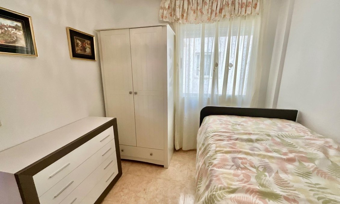 Segunda mano - Apartamento -
Torrevieja - PARQUE DE LAS NACIONES