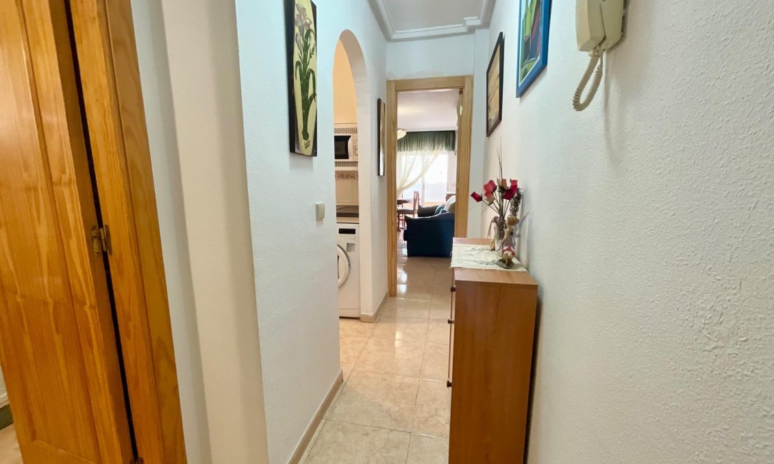 Segunda mano - Apartamento -
Torrevieja - PARQUE DE LAS NACIONES