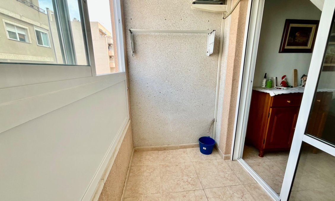Segunda mano - Apartamento -
Torrevieja - PARQUE DE LAS NACIONES
