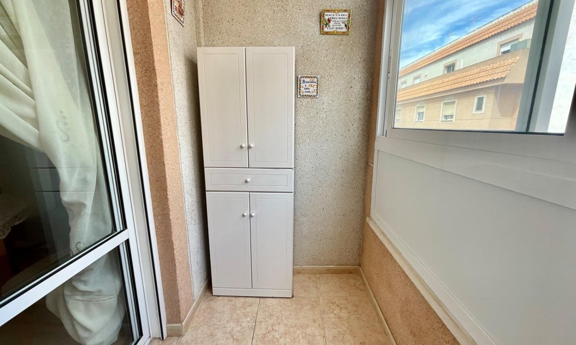 Segunda mano - Apartamento -
Torrevieja - PARQUE DE LAS NACIONES