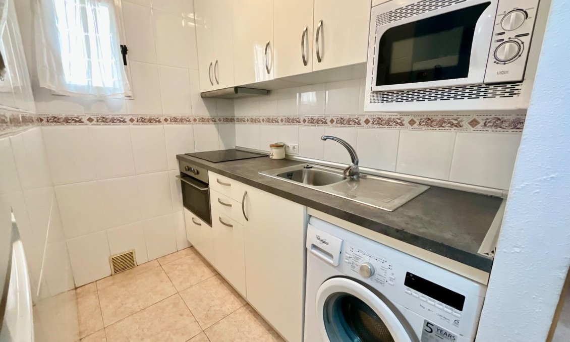 Segunda mano - Apartamento -
Torrevieja - PARQUE DE LAS NACIONES