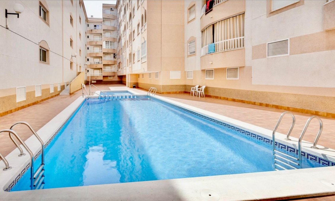Segunda mano - Apartamento -
Torrevieja - PARQUE DE LAS NACIONES