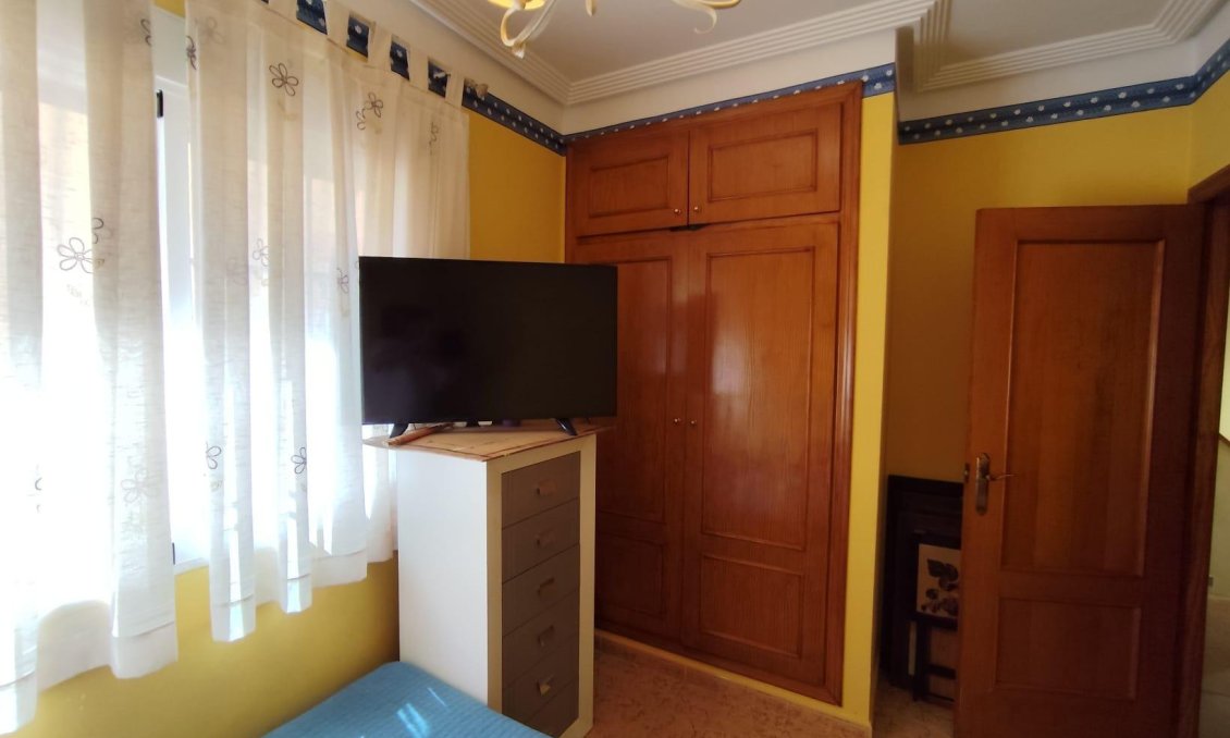 Segunda mano - Villa -
Torrevieja - Aguas Nuevas 2