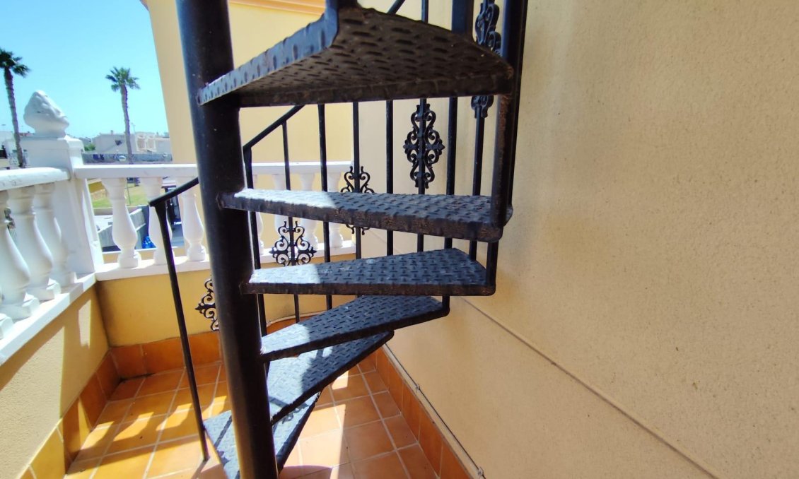 Segunda mano - Villa -
Torrevieja - Aguas Nuevas 2