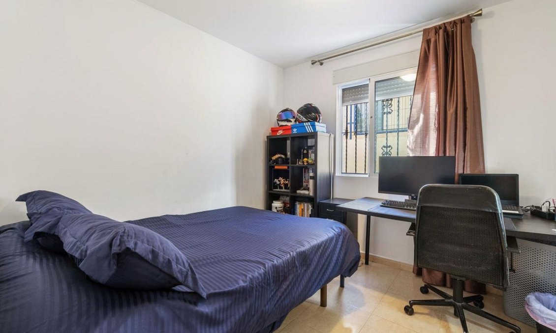 Revente - Villa -
Orihuela Costa - Costa Blanca