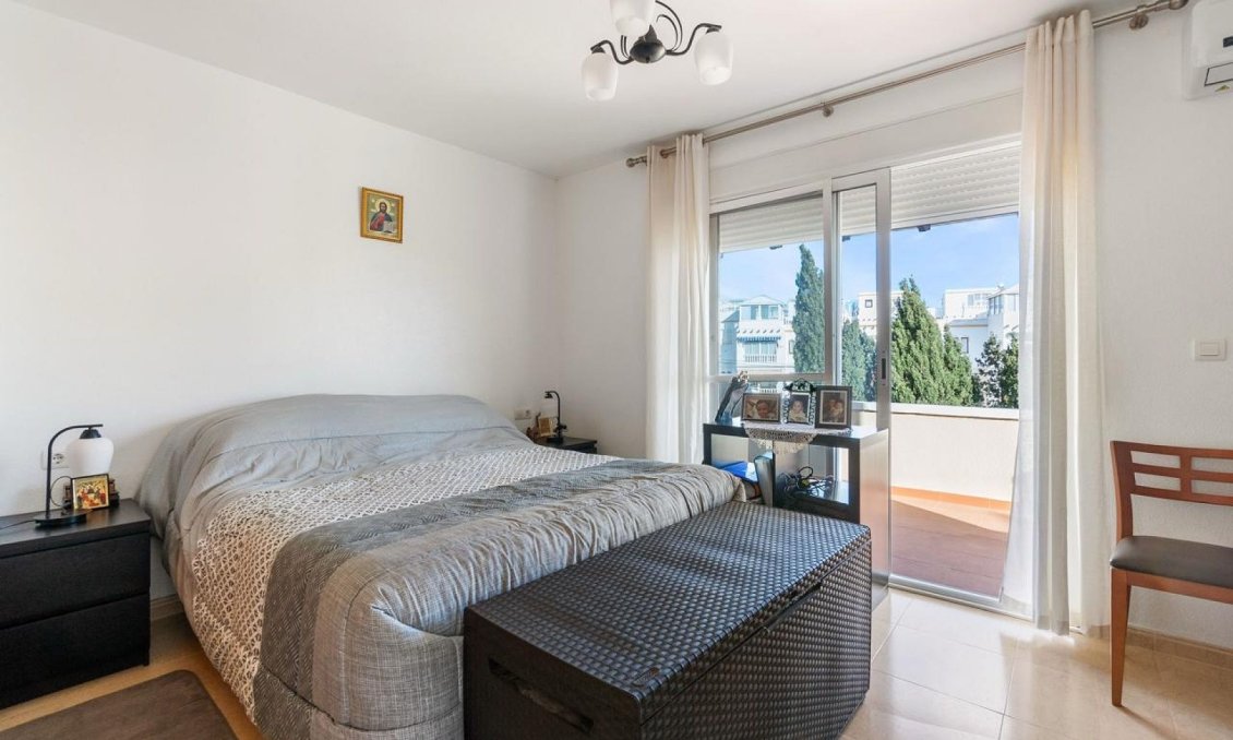 Revente - Villa -
Orihuela Costa - Costa Blanca