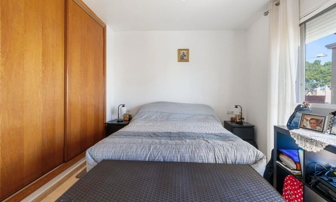 Revente - Villa -
Orihuela Costa - Costa Blanca