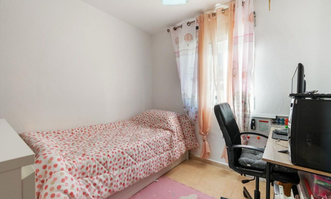 Revente - Villa -
Orihuela Costa - Costa Blanca