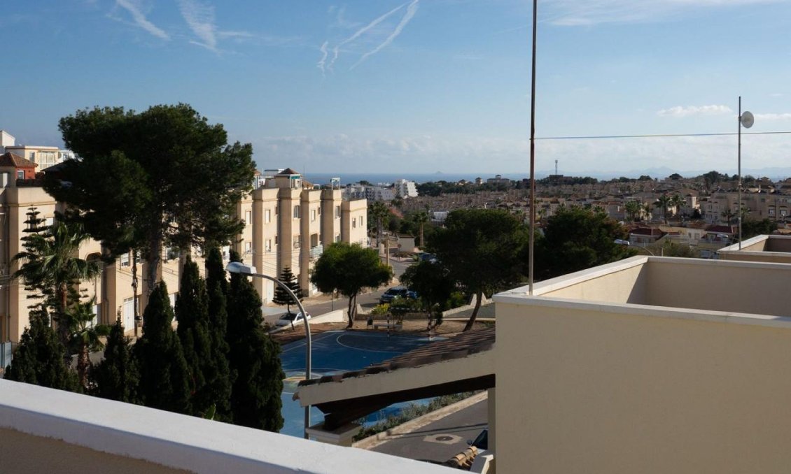 Revente - Villa -
Orihuela Costa - Costa Blanca