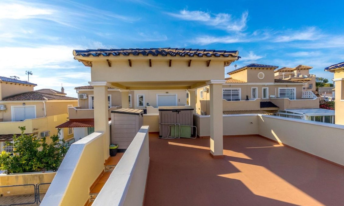 Revente - Villa -
Orihuela Costa - Costa Blanca