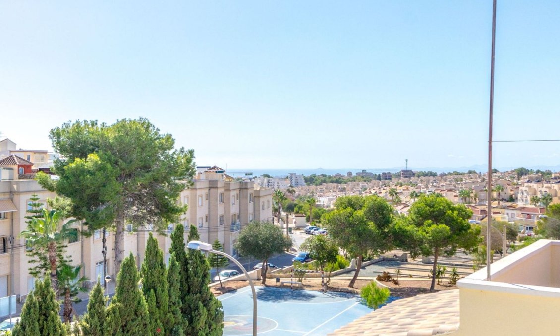Revente - Villa -
Orihuela Costa - Costa Blanca
