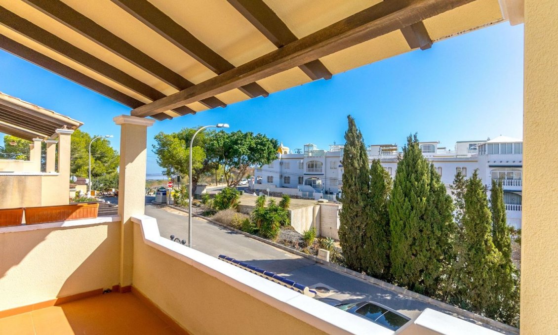 Revente - Villa -
Orihuela Costa - Costa Blanca