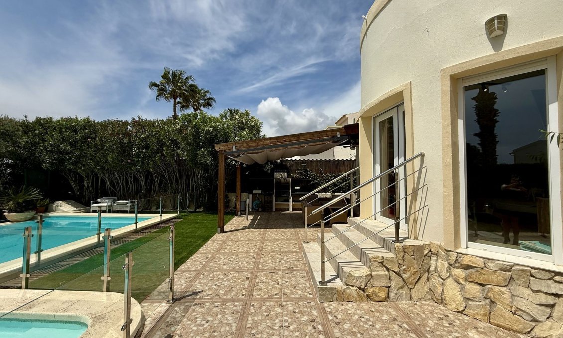 Wiederverkauf - Villa -
Orihuela Costa - Costa Blanca