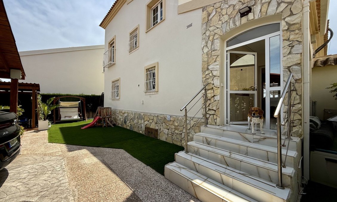 Wiederverkauf - Villa -
Orihuela Costa - Costa Blanca