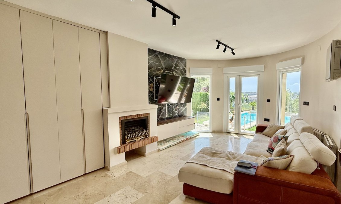 Wiederverkauf - Villa -
Orihuela Costa - Costa Blanca
