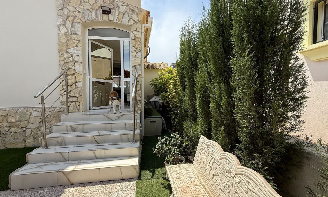 Wiederverkauf - Villa -
Orihuela Costa - Costa Blanca