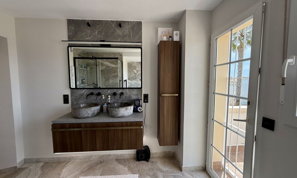 Wiederverkauf - Villa -
Orihuela Costa - Costa Blanca