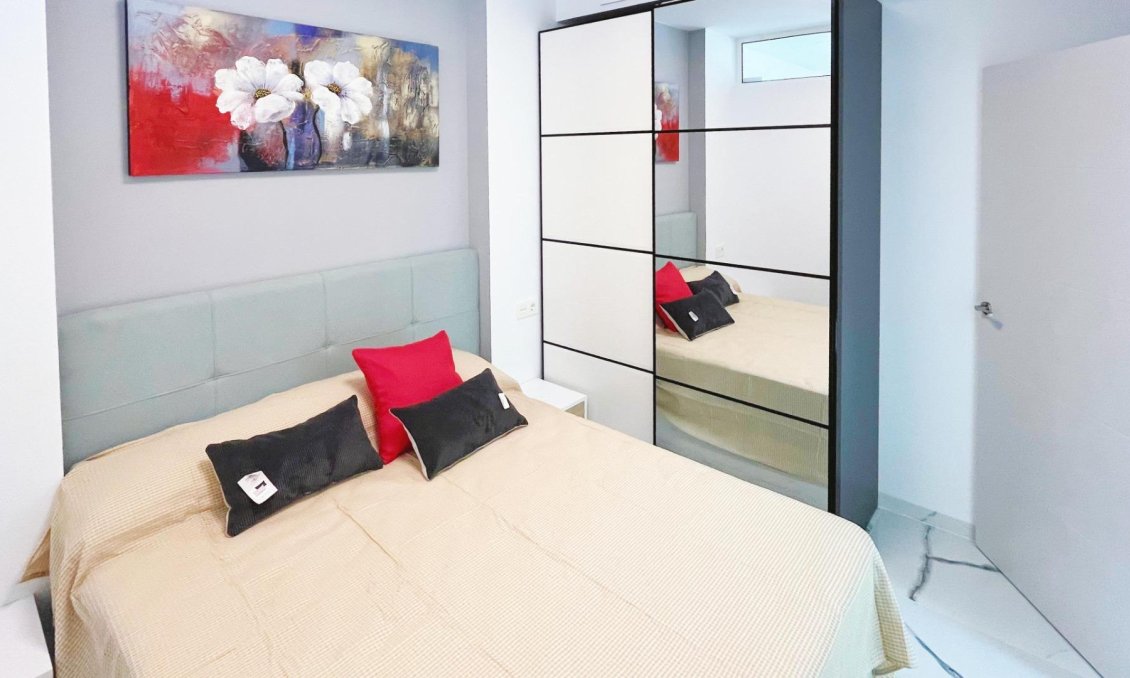 Wiederverkauf - Wohnung -
Torrevieja - Playa del Cura