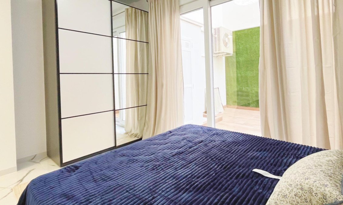Segunda mano - Apartamento -
Torrevieja - Playa del Cura