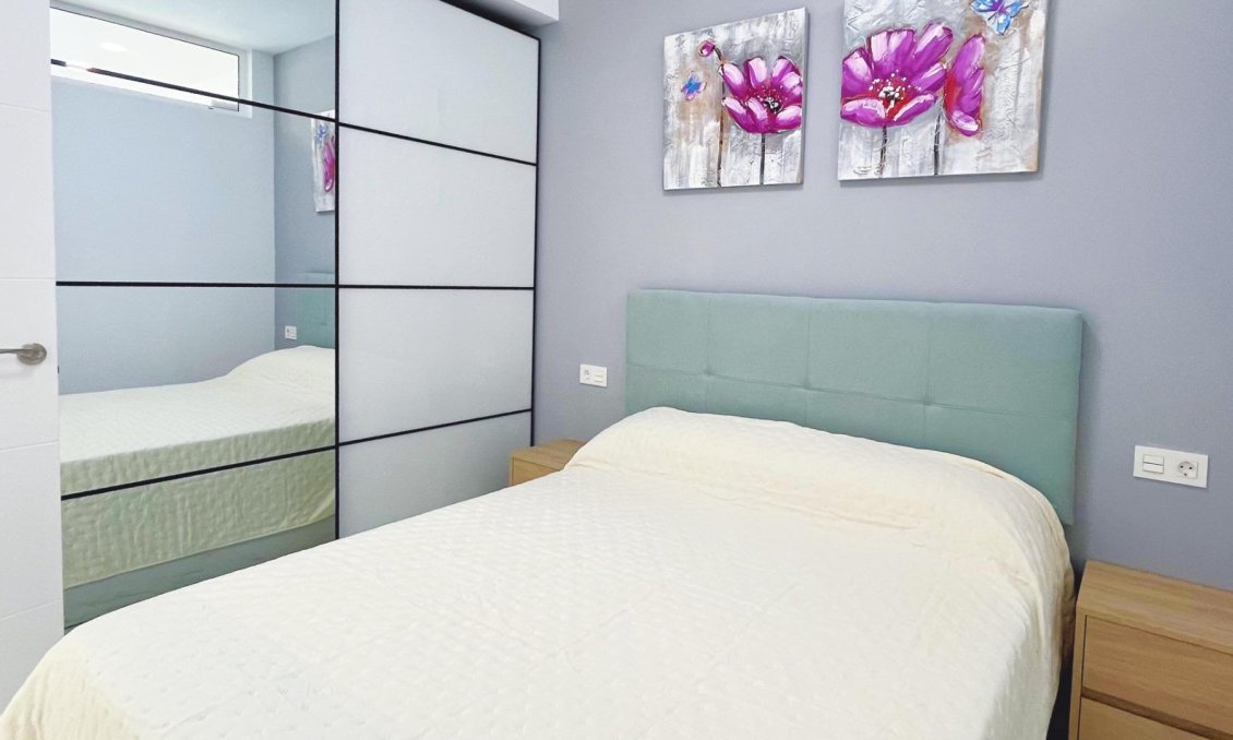 Segunda mano - Apartamento -
Torrevieja - Playa del Cura