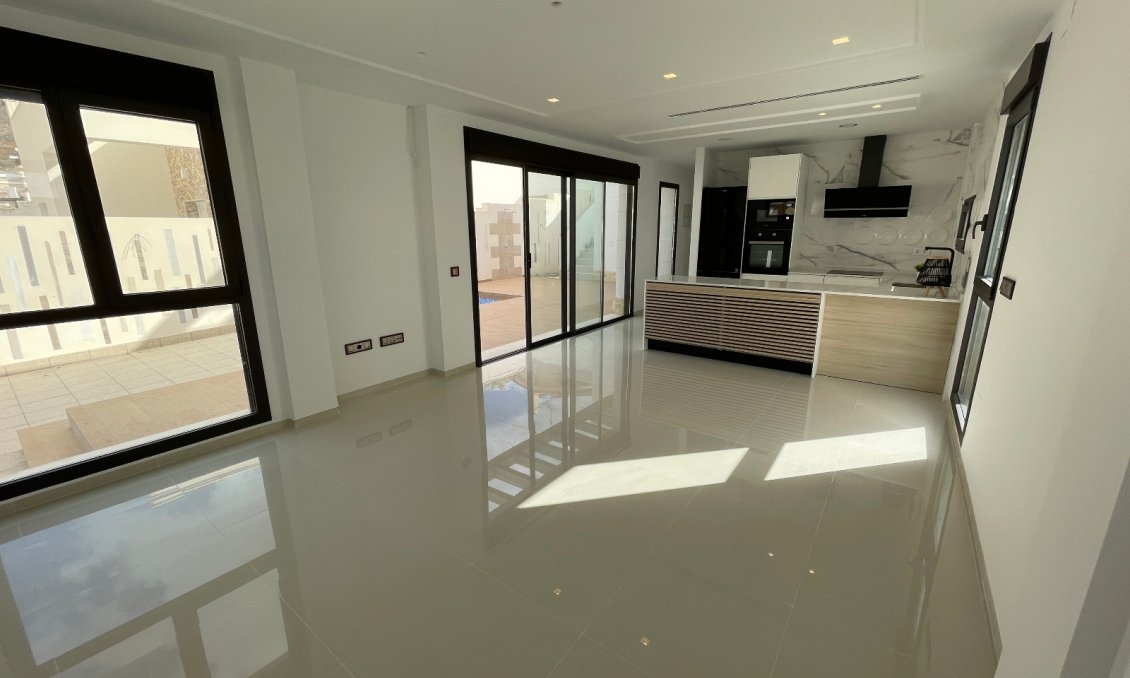 Segunda mano - Villa -
Ciudad Quesada - Costa Blanca