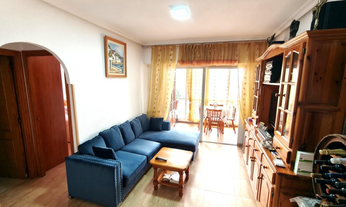 Segunda mano - Apartamento -
Torrevieja - Playa del Cura