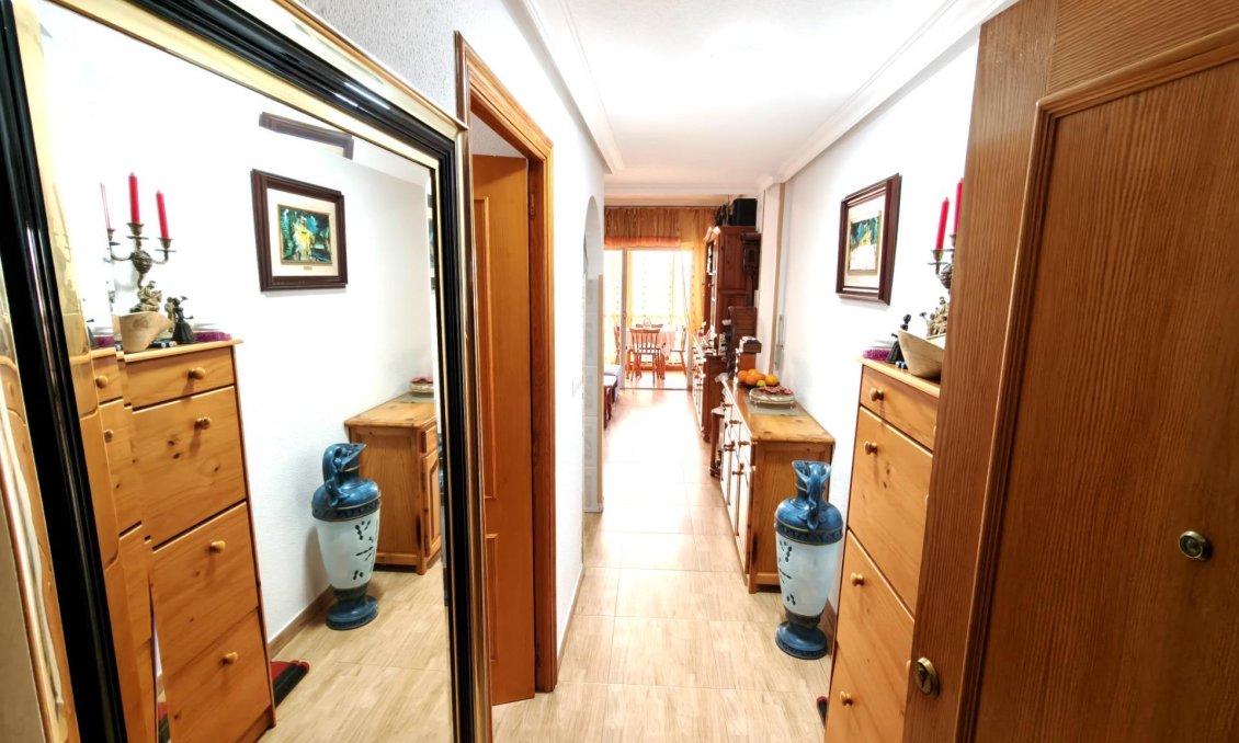 Segunda mano - Apartamento -
Torrevieja - Playa del Cura