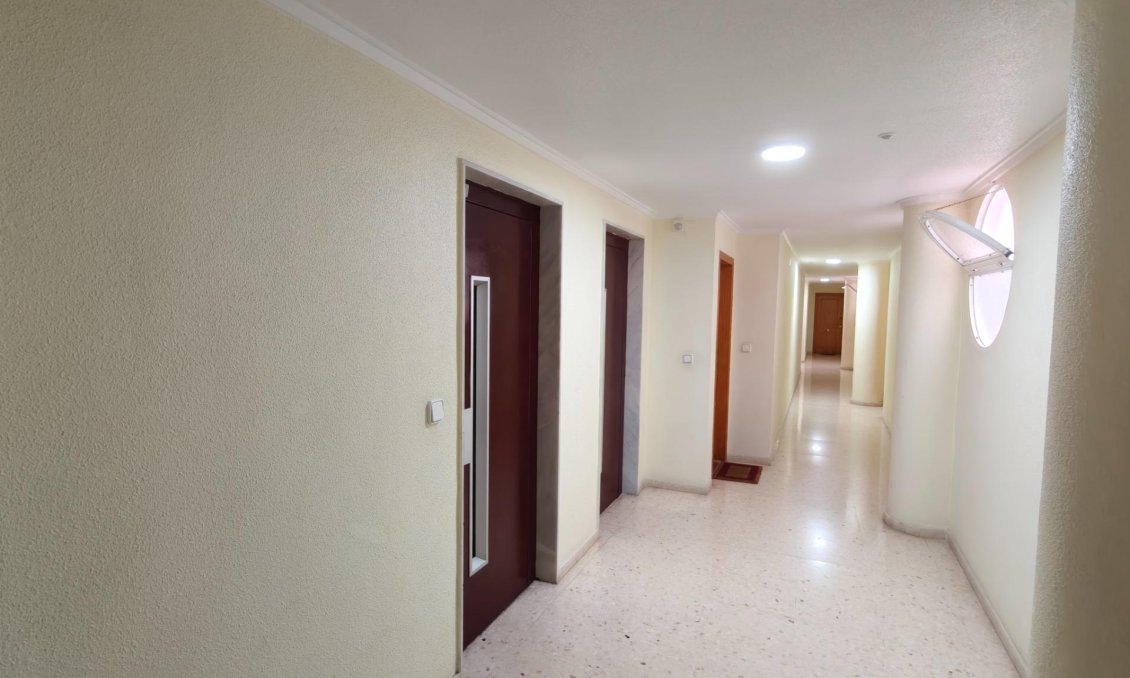 Segunda mano - Apartamento -
Torrevieja - Playa del Cura