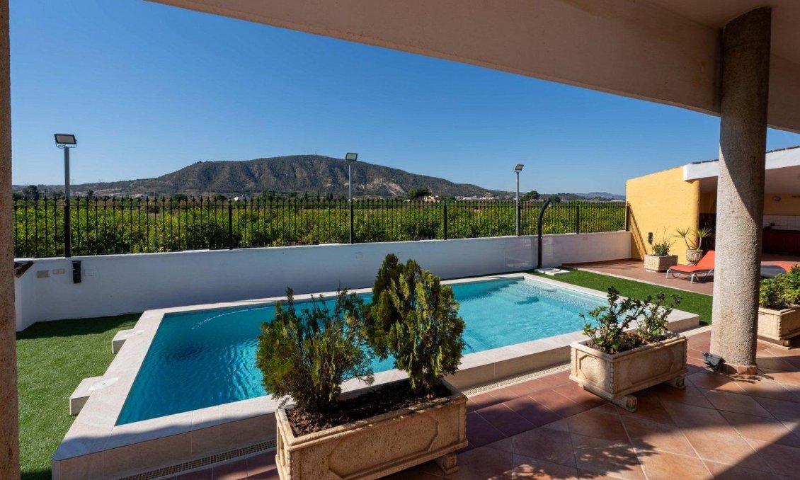 Segunda mano - Villa -
Orihuela - Orihuela Ciudad