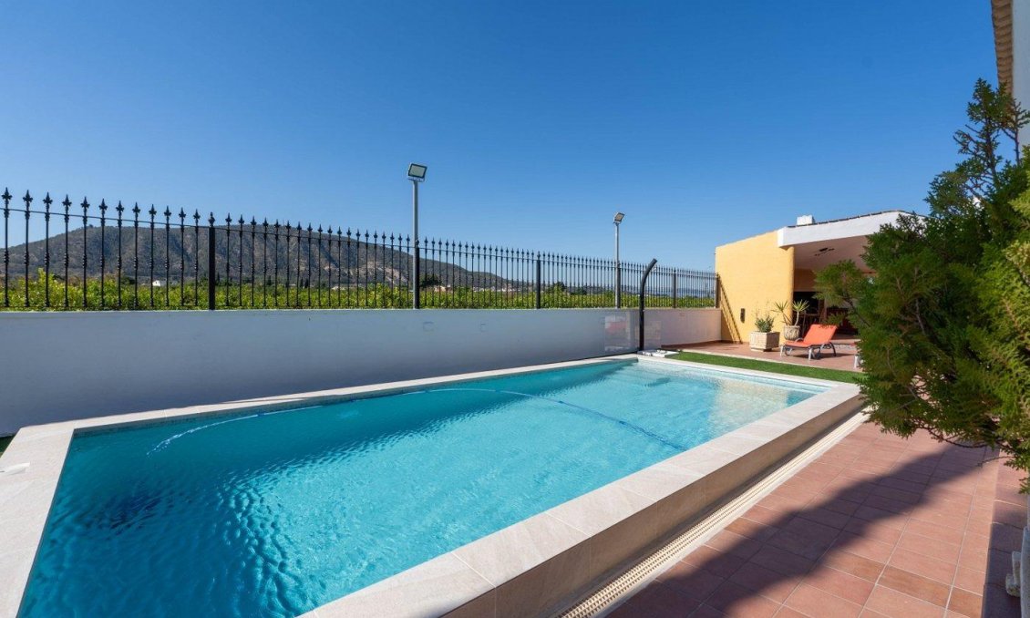 Segunda mano - Villa -
Orihuela - Orihuela Ciudad