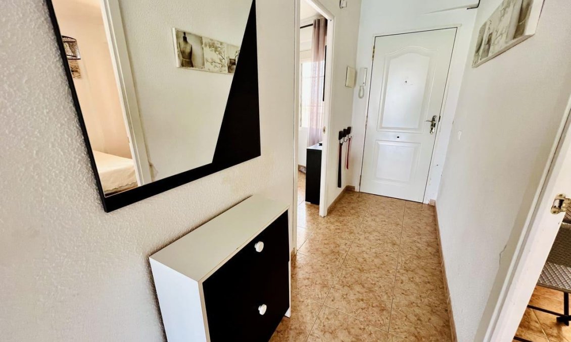 Segunda mano - Apartamento -
Torrevieja - Aldea Del Mar