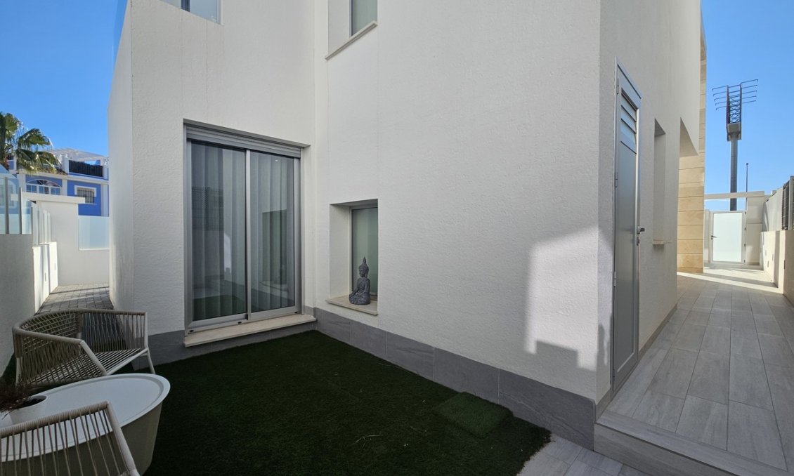 Segunda mano - Villa -
Cabo Roig - Costa Blanca