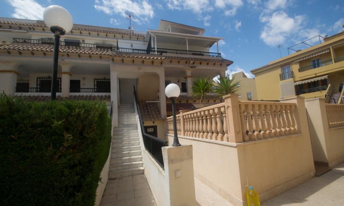 Segunda mano - Apartamento -
Torrevieja - Mar Azul