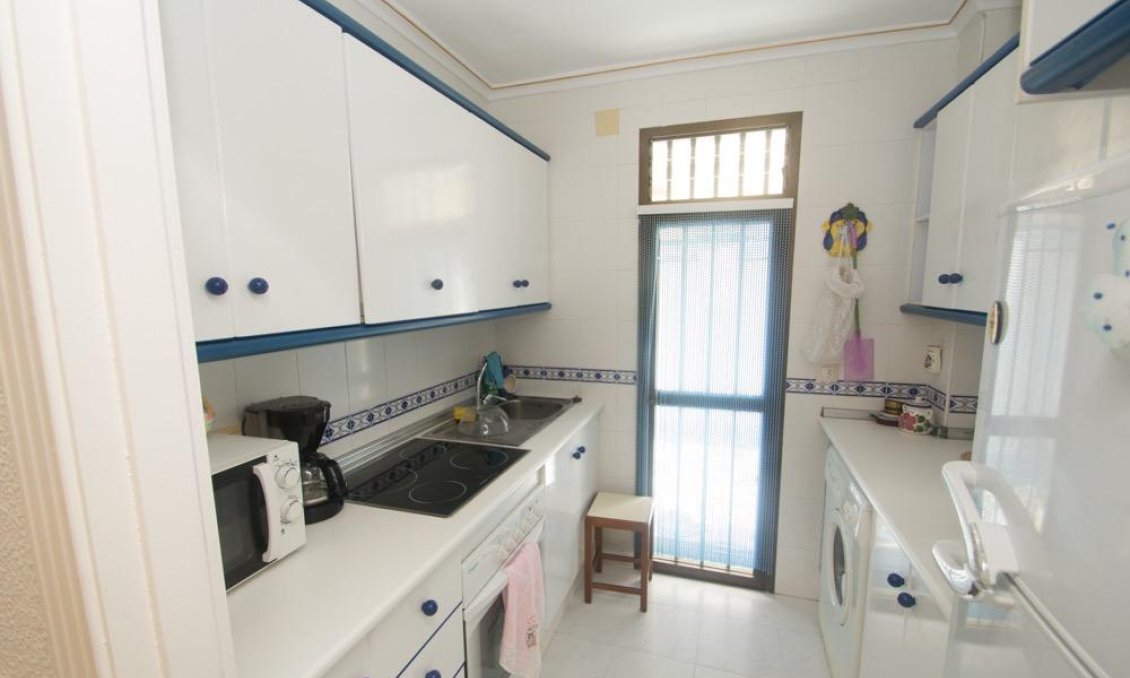 Segunda mano - Apartamento -
Torrevieja - Mar Azul