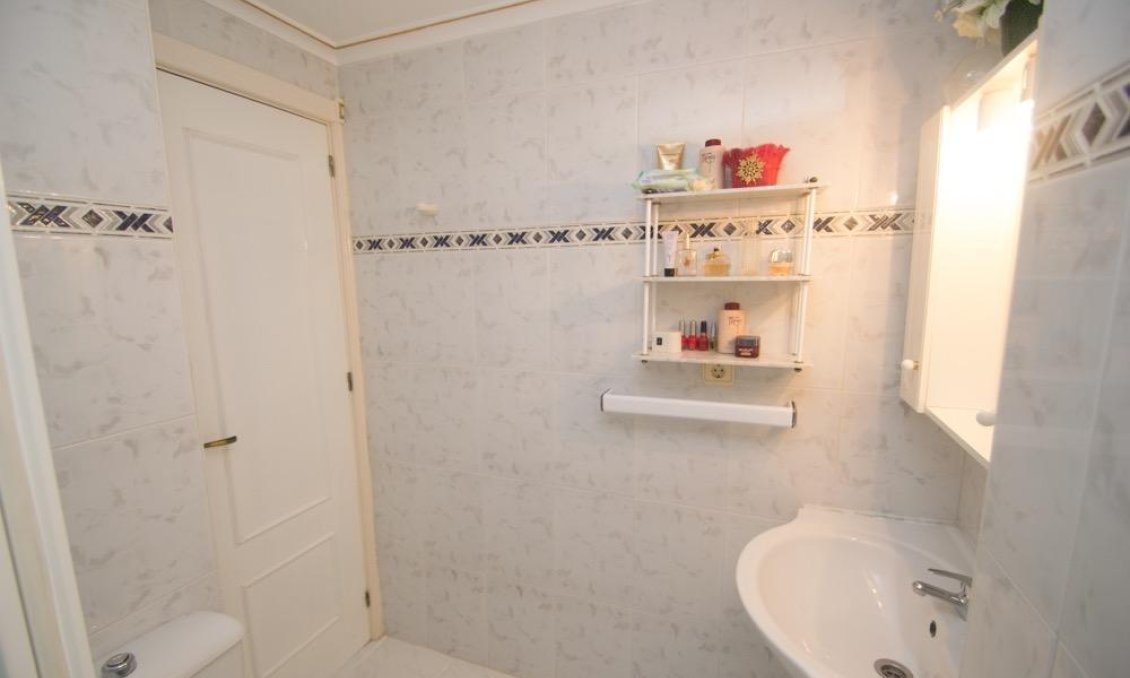 Segunda mano - Apartamento -
Torrevieja - Mar Azul