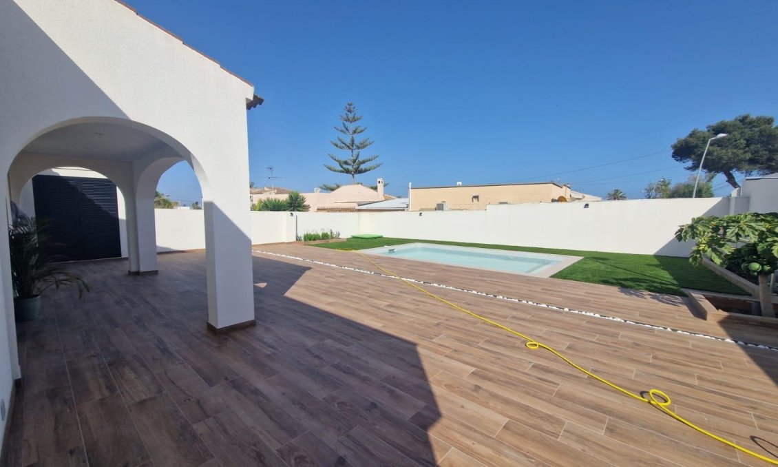 Wiederverkauf - Semi Detached -
Torrevieja - Los Balcones