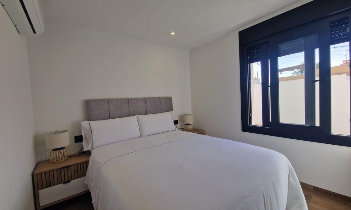 Wiederverkauf - Semi Detached -
Torrevieja - Los Balcones