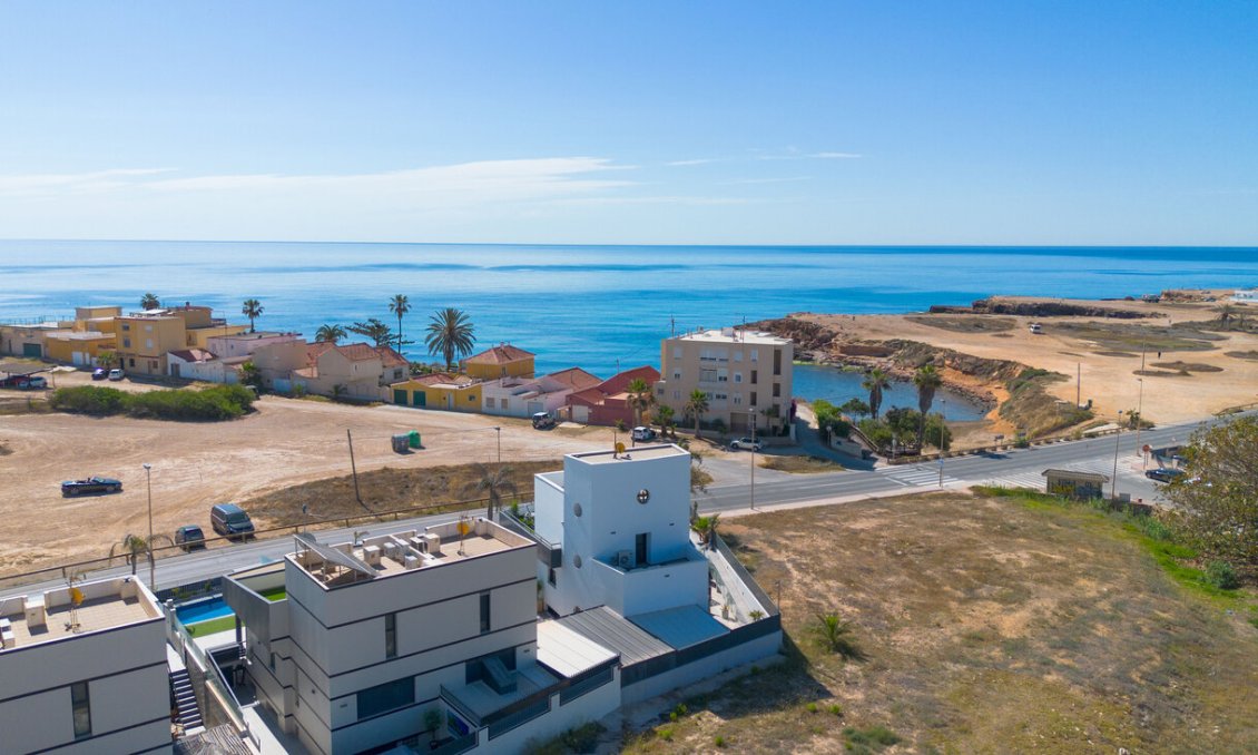 Segunda mano - Villa -
Torrevieja - Rosaleda